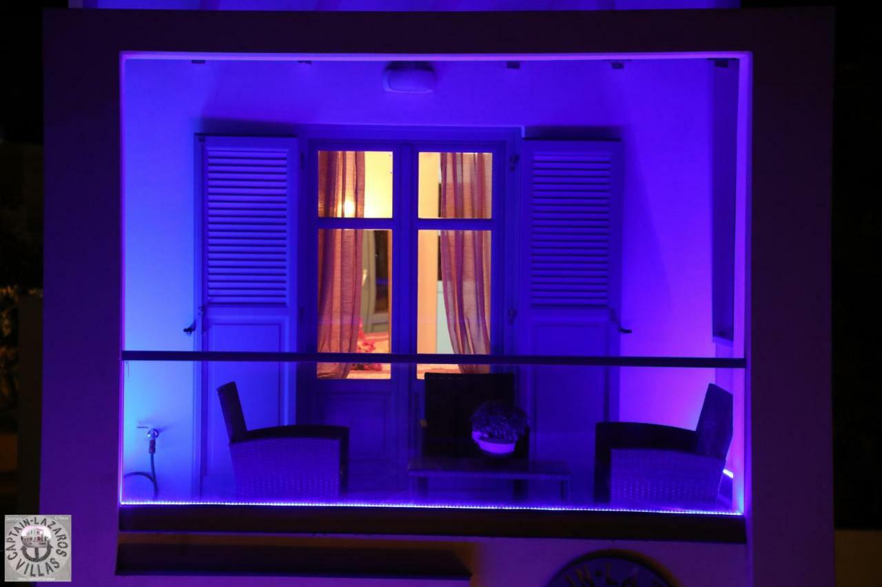 Located By The Sea One Beachfront Private Captain Lazaros Pool Villa With Loft In 750Sqm Spacious Private Plot-Jacuzzi-Sunrelax-Furnished Terace-Gazebo-Private Parking,Sleep 3 Adults And 2 Children, Just Steps From The Black Beach-Seaview 佩里萨 外观 照片