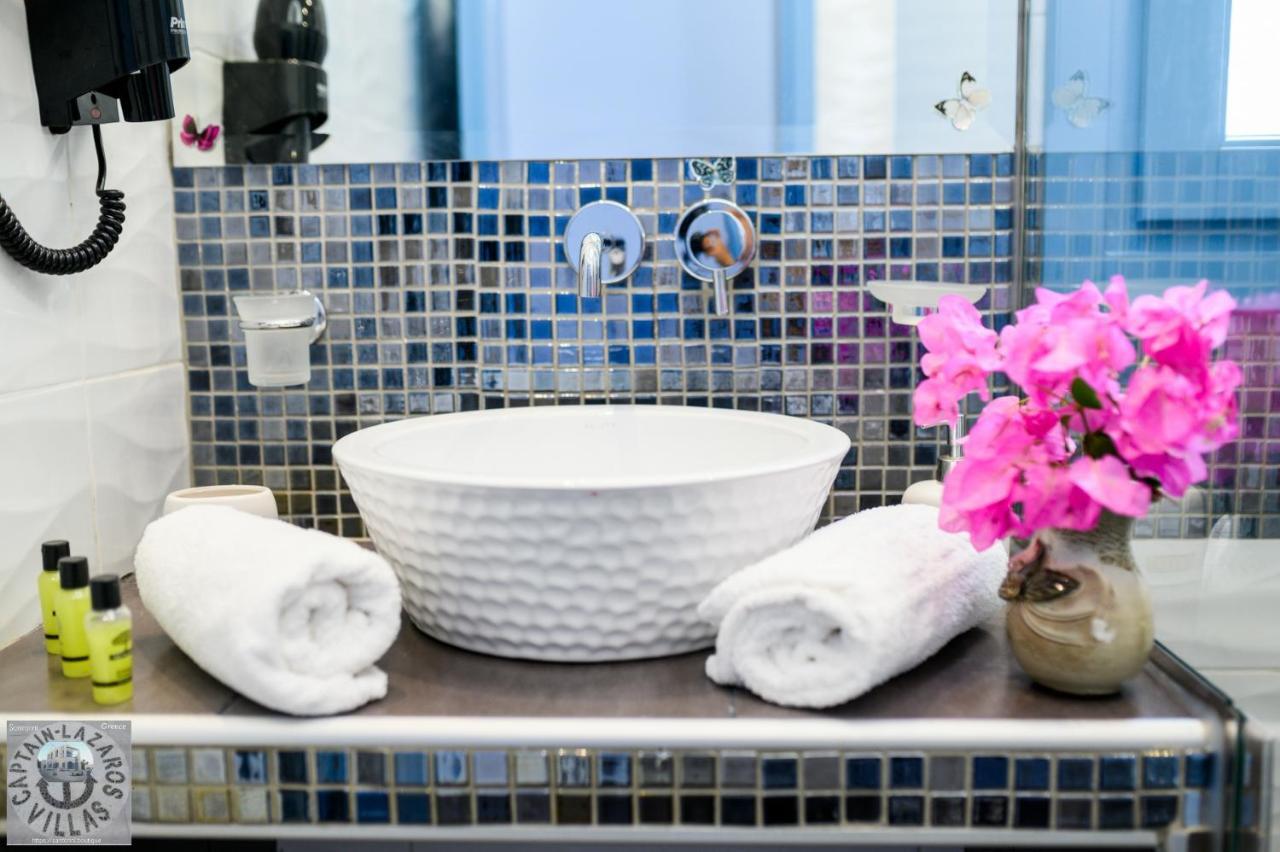 Located By The Sea One Beachfront Private Captain Lazaros Pool Villa With Loft In 750Sqm Spacious Private Plot-Jacuzzi-Sunrelax-Furnished Terace-Gazebo-Private Parking,Sleep 3 Adults And 2 Children, Just Steps From The Black Beach-Seaview 佩里萨 外观 照片